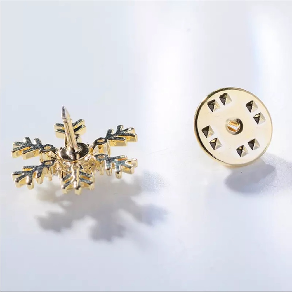 Silver Crystal Brooch - Picture 3 of 3